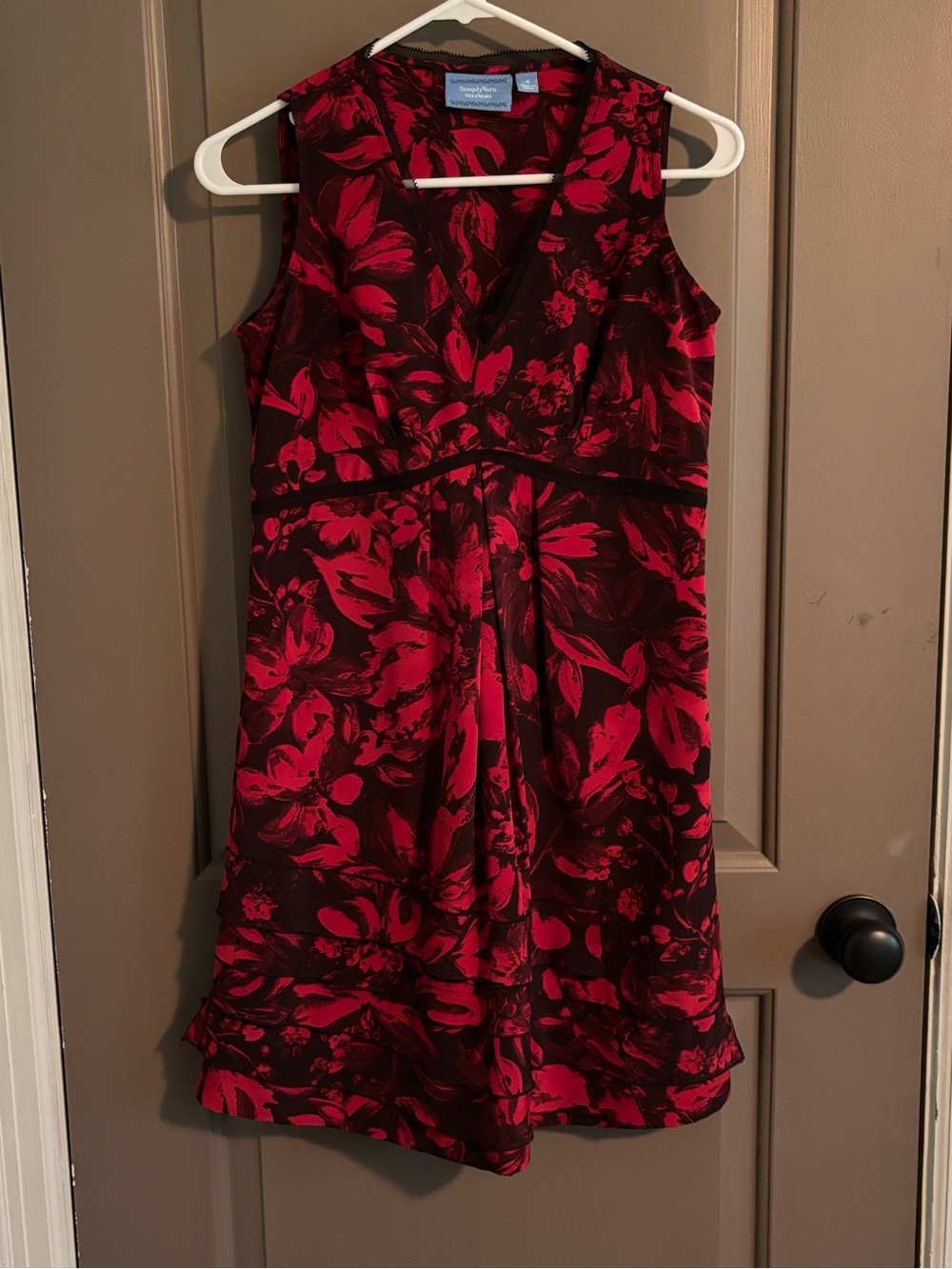 Simply Vera Vera Wang Red and Black Floral Dress